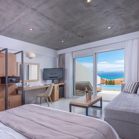 Alia Palace Hotel - Adults Only 16+ Chalkidike Exteriör bild Deluxe Room with Private Pool