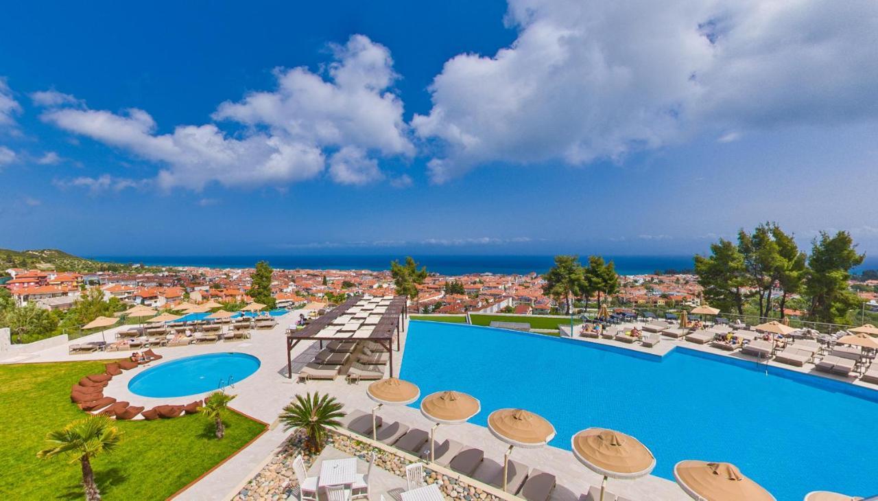 Alia Palace Hotel - Adults Only 16+ Chalkidike Exteriör bild The resort's main pool