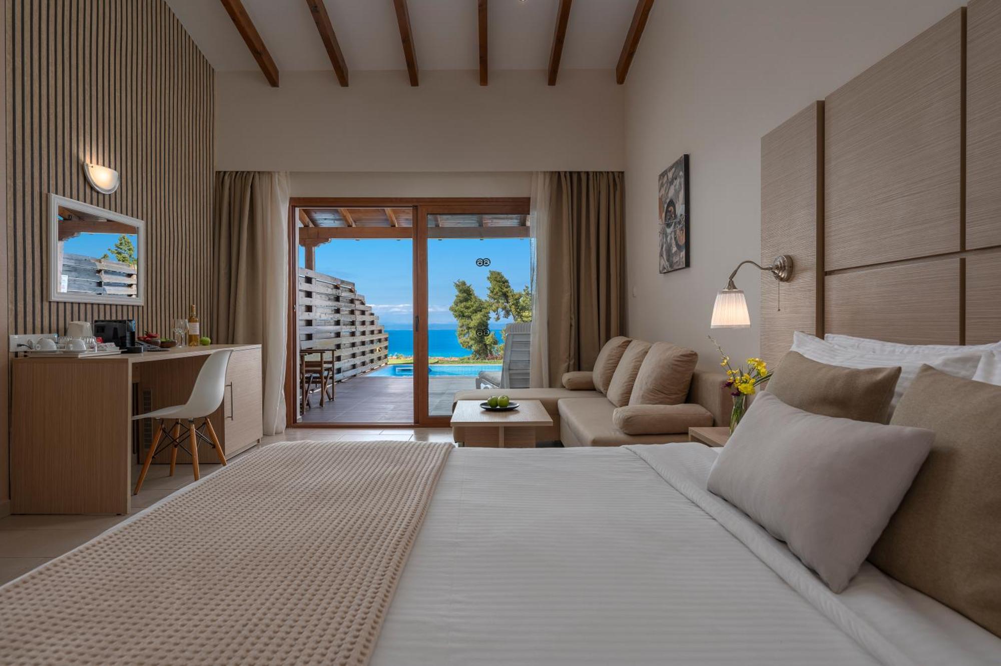 Alia Palace Hotel - Adults Only 16+ Chalkidike Exteriör bild Deluxe Room with Private Pool